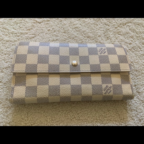 Louis Vuitton Handbags - LOUIS VUITTON Paris Wallet